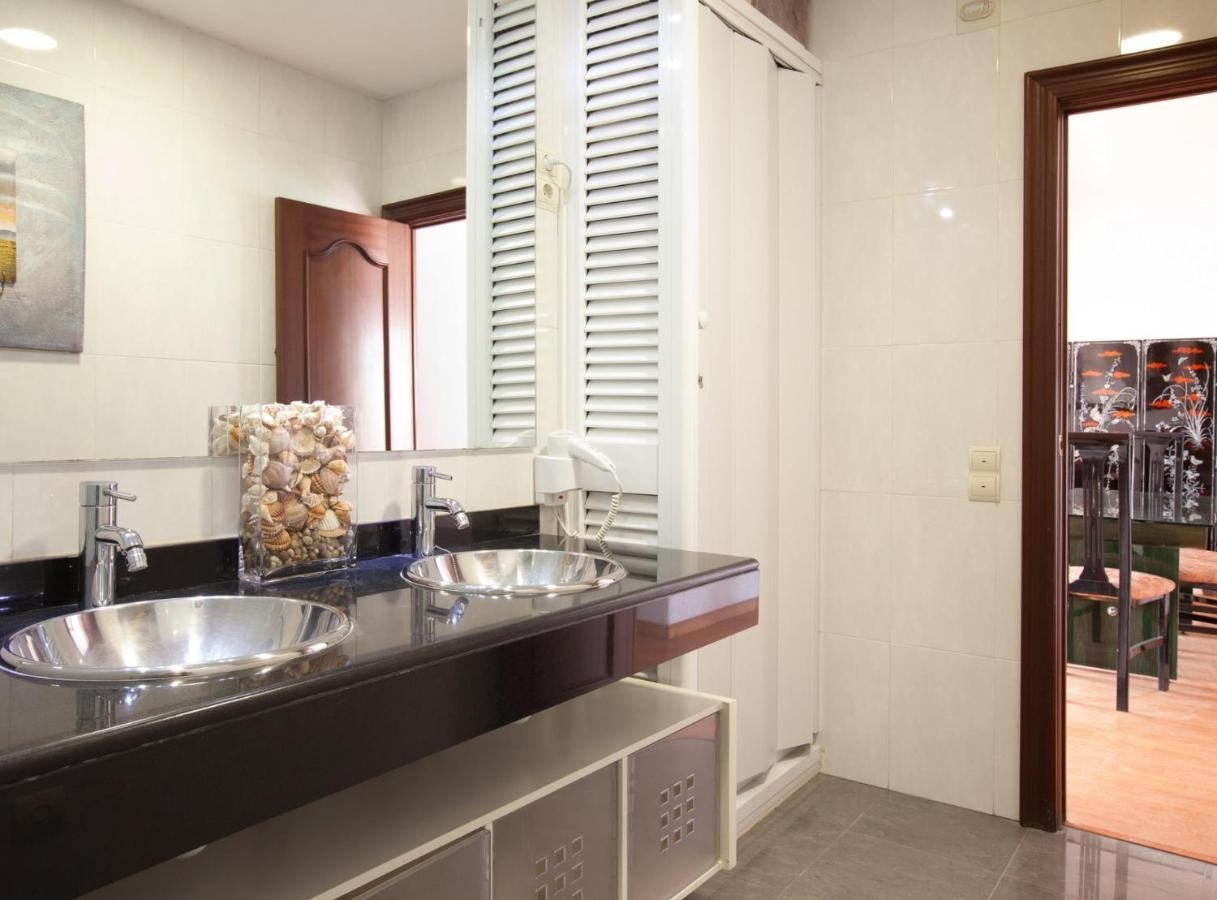 Rambla Cat - Penthouse With Terrace Apartment Barcelona Exterior photo